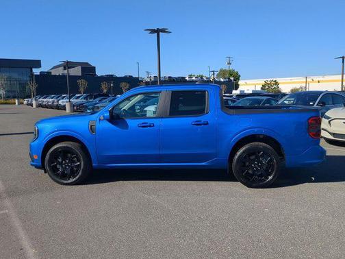 Velocity Blue 2026 Ford Maverick Lobo Standard