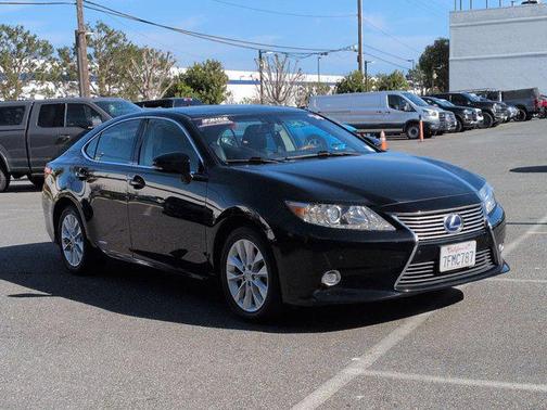 2014 Lexus ES 300h Base