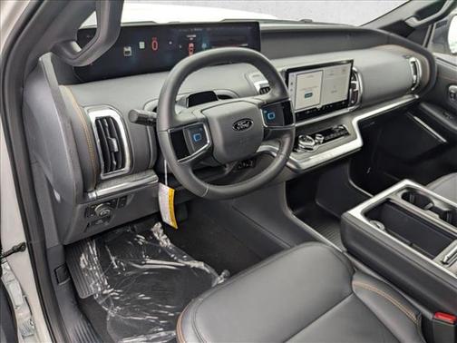 Star White Metallic Tri-Coat 2026 Ford Expedition Tremor