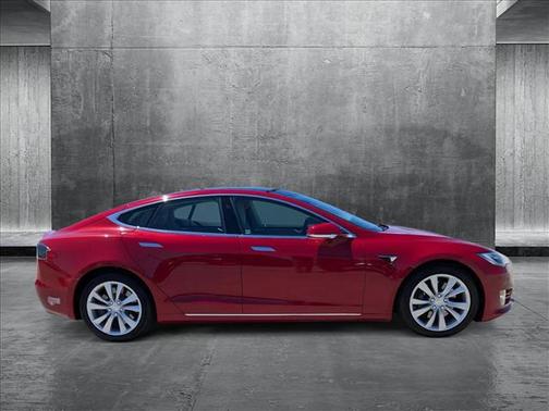 2017 Tesla Model S 90D