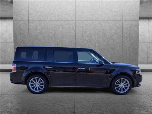 Photo 4 of 23 of 2019 Ford Flex Limited