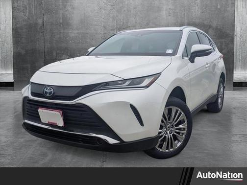 2022 Toyota Venza XLE