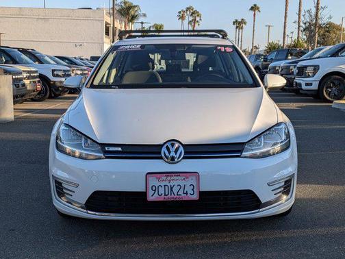2019 Volkswagen e-Golf SE