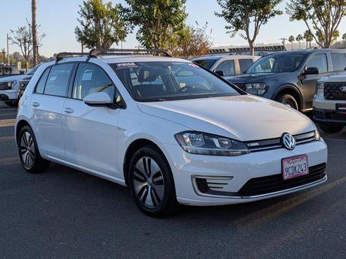 2019 Volkswagen e-Golf SE