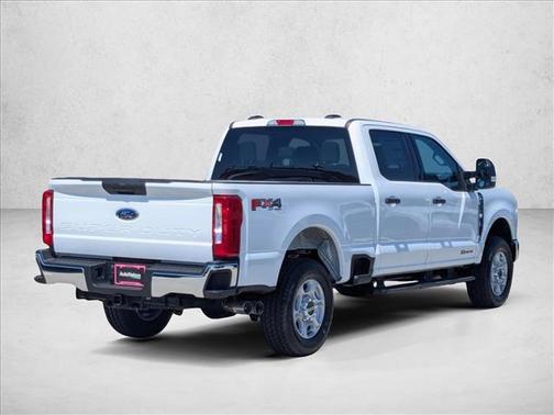 Oxford White 2026 Ford F-250 XLT