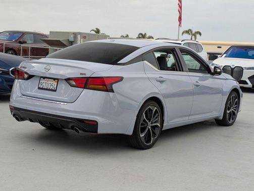 2023 Nissan Altima SR FWD