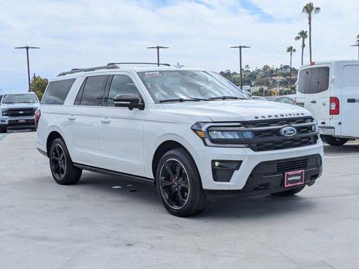 Star White Metallic Tri-Coat 2022 Ford Expedition Max Limited