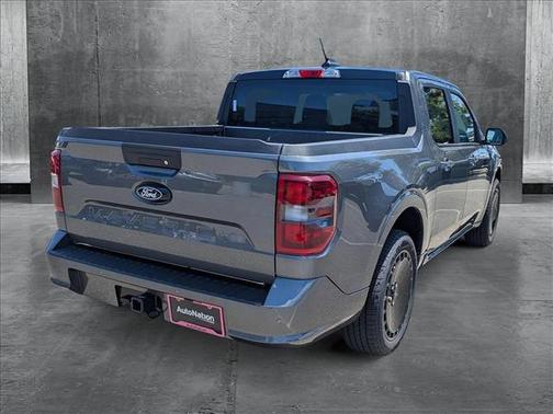 2025 Ford Maverick Lobo Standard