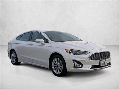 2019 Ford Fusion Energi Titanium