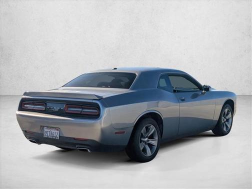 2017 Dodge Challenger SXT