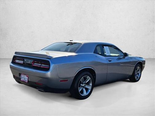 2017 Dodge Challenger SXT