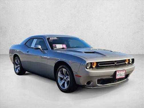 2017 Dodge Challenger SXT