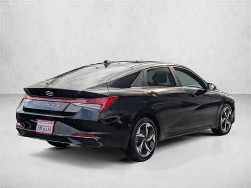 2022 Hyundai ELANTRA Limited