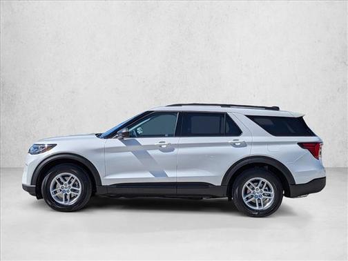 Star White Metallic Tri-Coat 2026 Ford Explorer Active