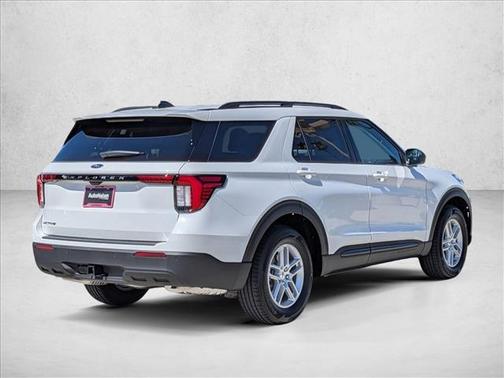 Star White Metallic Tri-Coat 2026 Ford Explorer Active