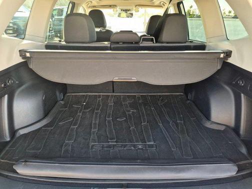 Crystal White Pearl 2020 Subaru Forester Sport