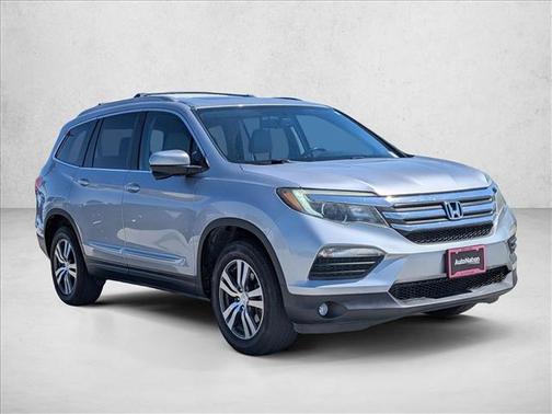Lunar Silver Metallic 2018 Honda Pilot EX-L