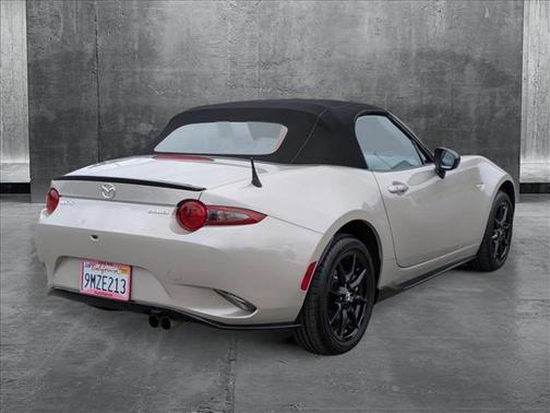 2023 Mazda MX-5 Miata Sport