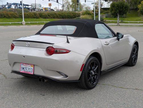 2023 Mazda MX-5 Miata Sport