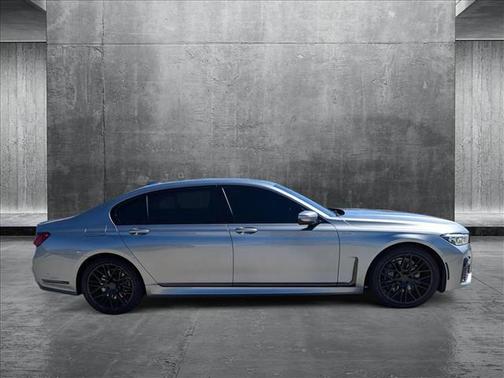 2020 BMW 740 740i