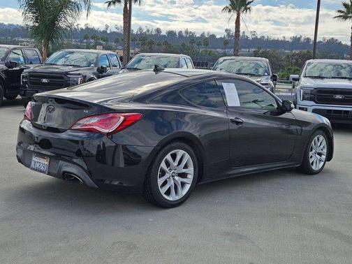 2015 Hyundai Genesis Coupe 3.8 Base