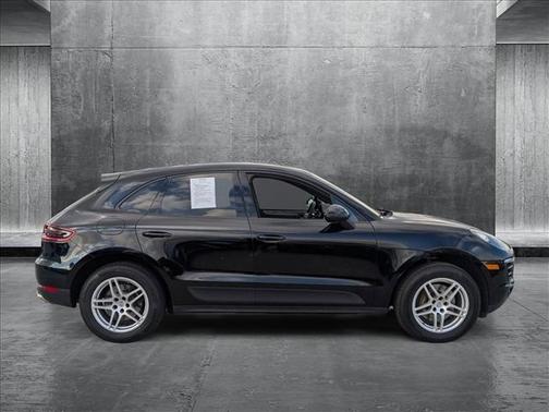 2018 Porsche Macan Base