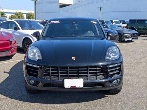 2018 Porsche Macan AWD