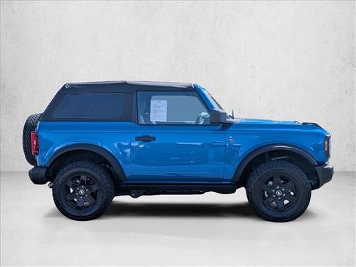 Velocity Blue Metallic 2024 Ford Bronco Black Diamond
