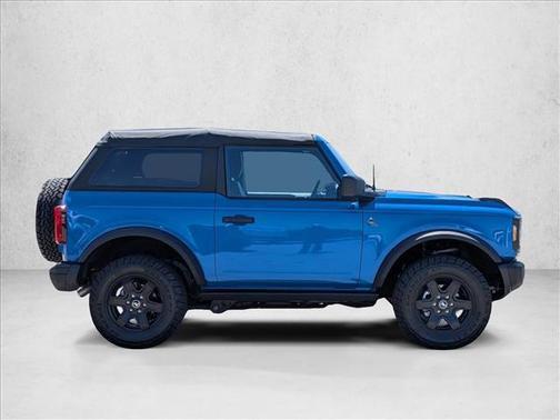 Velocity Blue Metallic 2024 Ford Bronco Black Diamond