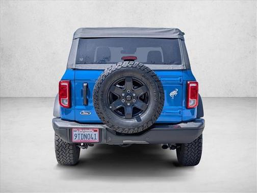 Velocity Blue Metallic 2024 Ford Bronco Black Diamond