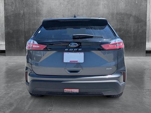 2023 Ford Edge SE