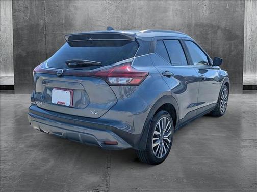 2022 Nissan Kicks SV