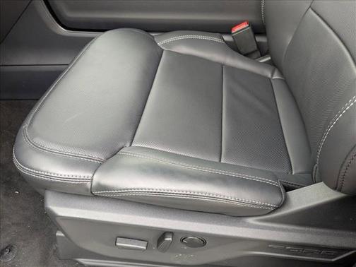 Agate Black Metallic 2026 Ford Expedition Max Platinum