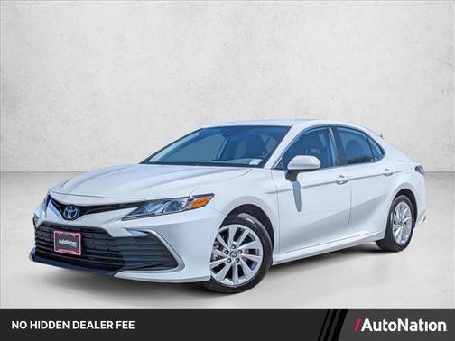 Ice Cap 2024 Toyota Camry LE