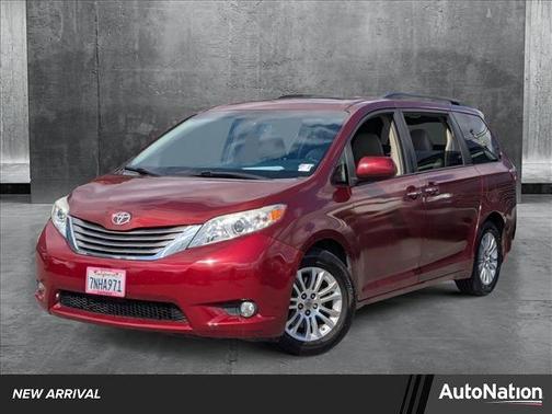 2015 Toyota Sienna XLE