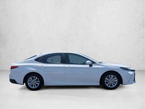 Ice Cap 2025 Toyota Camry LE