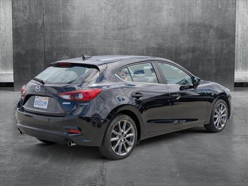 2018 Mazda Mazda3 Touring