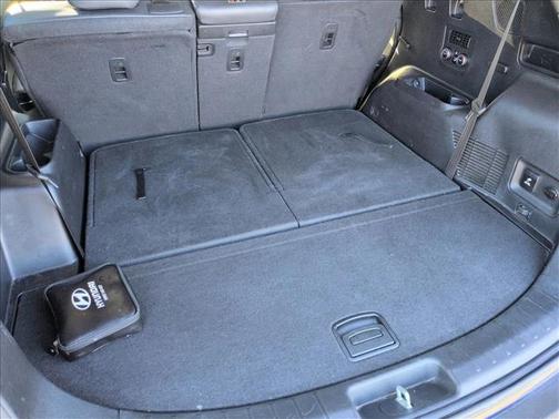 2017 Hyundai SANTA FE SE Ultimate