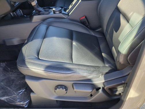 Desert Sand 2026 Ford Bronco Big Bend