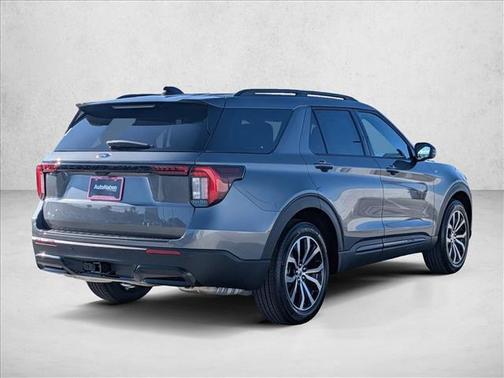 Carbonized Gray Metallic 2026 Ford Explorer ST-Line