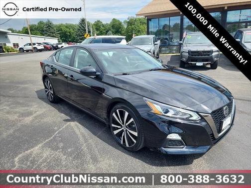 2022 Nissan Altima SR FWD