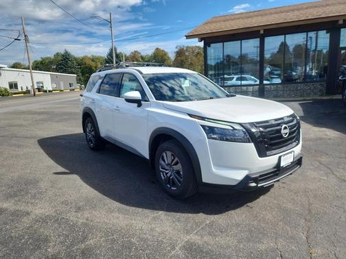 2025 Nissan Pathfinder SV 4WD