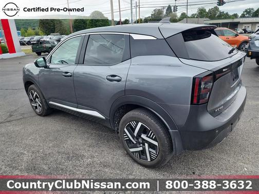 2025 Nissan Kicks SV