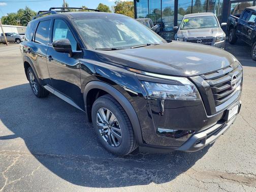 2025 Nissan Pathfinder SV 4WD