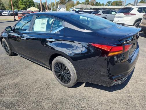 2025 Nissan Altima SV AWD
