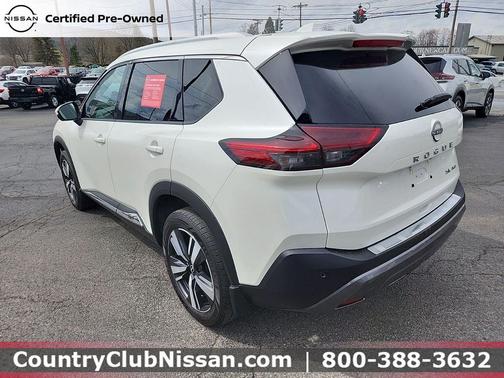 Pearl White Tricoat 2023 Nissan Rogue SL
