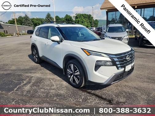 Everest White Pearl 2024 Nissan Rogue SL