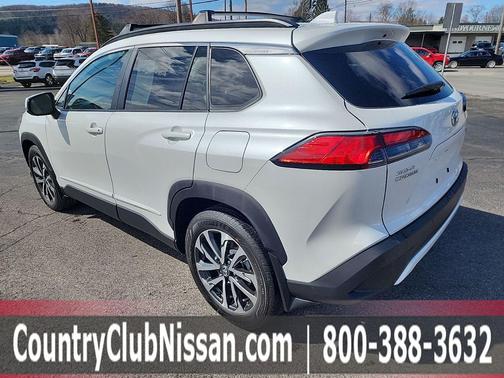 2023 Toyota Corolla Cross XLE