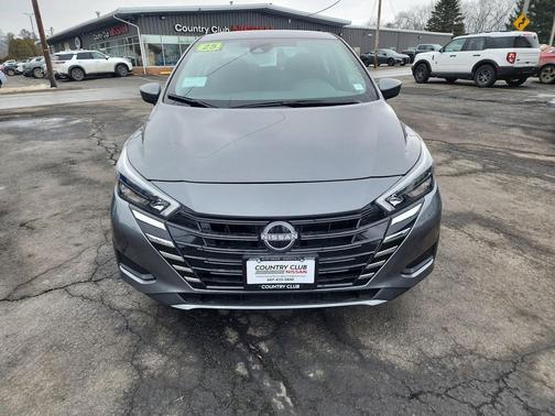 2025 Nissan Versa 1.6 SV