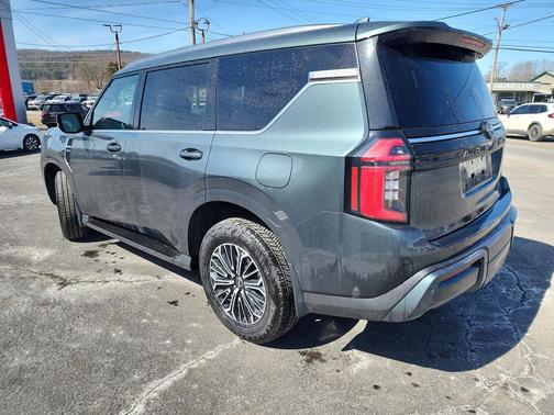 2025 Nissan Armada SL 4WD